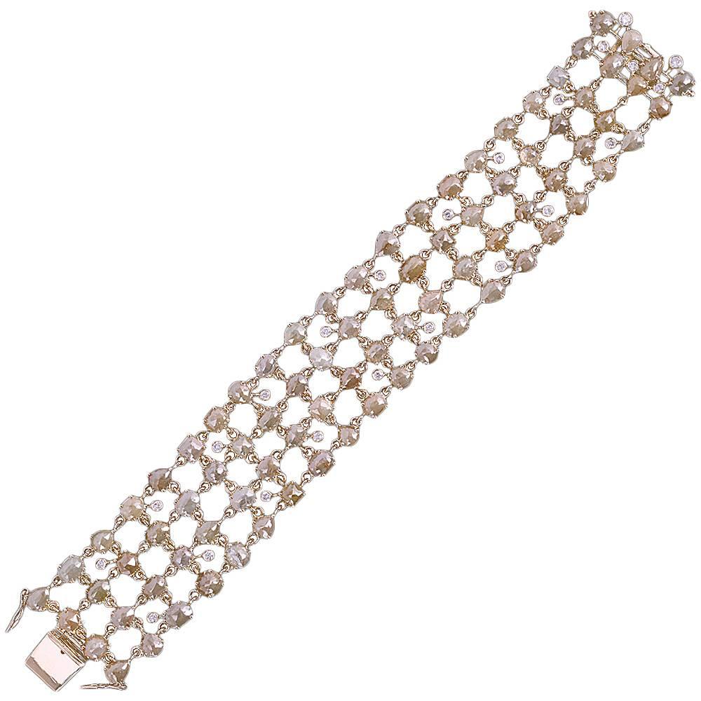 Bracelet souple en or et diamants couleur glace en vente