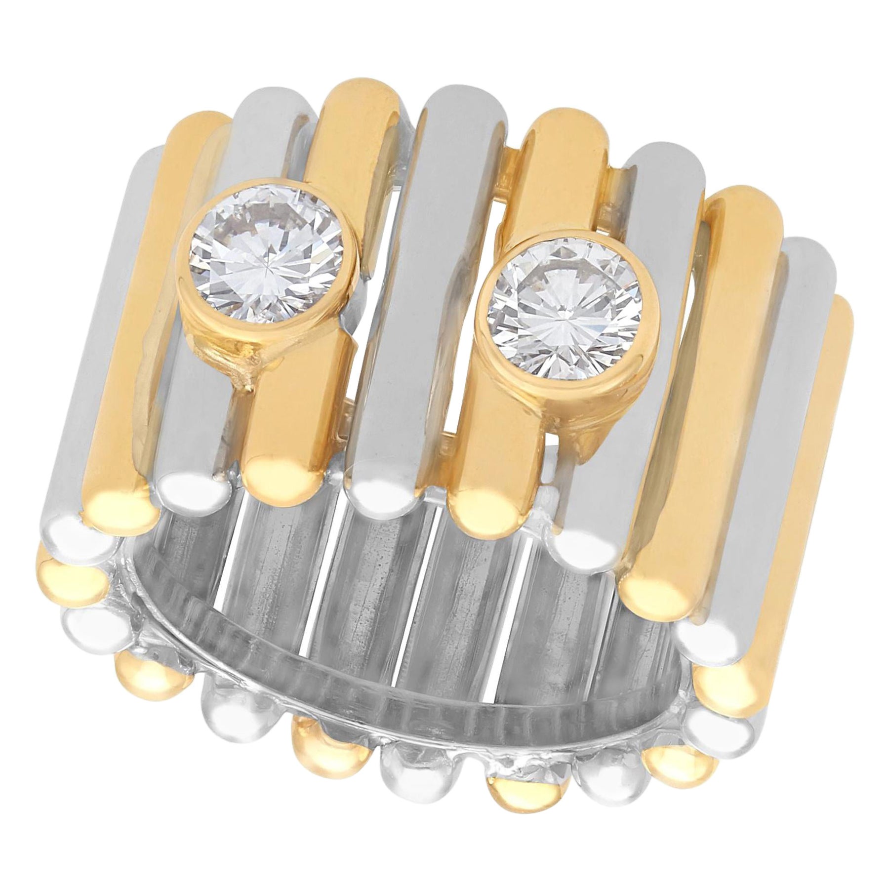 Anillo de Cóctel Francés de Diamantes y Oro Amarillo y Blanco