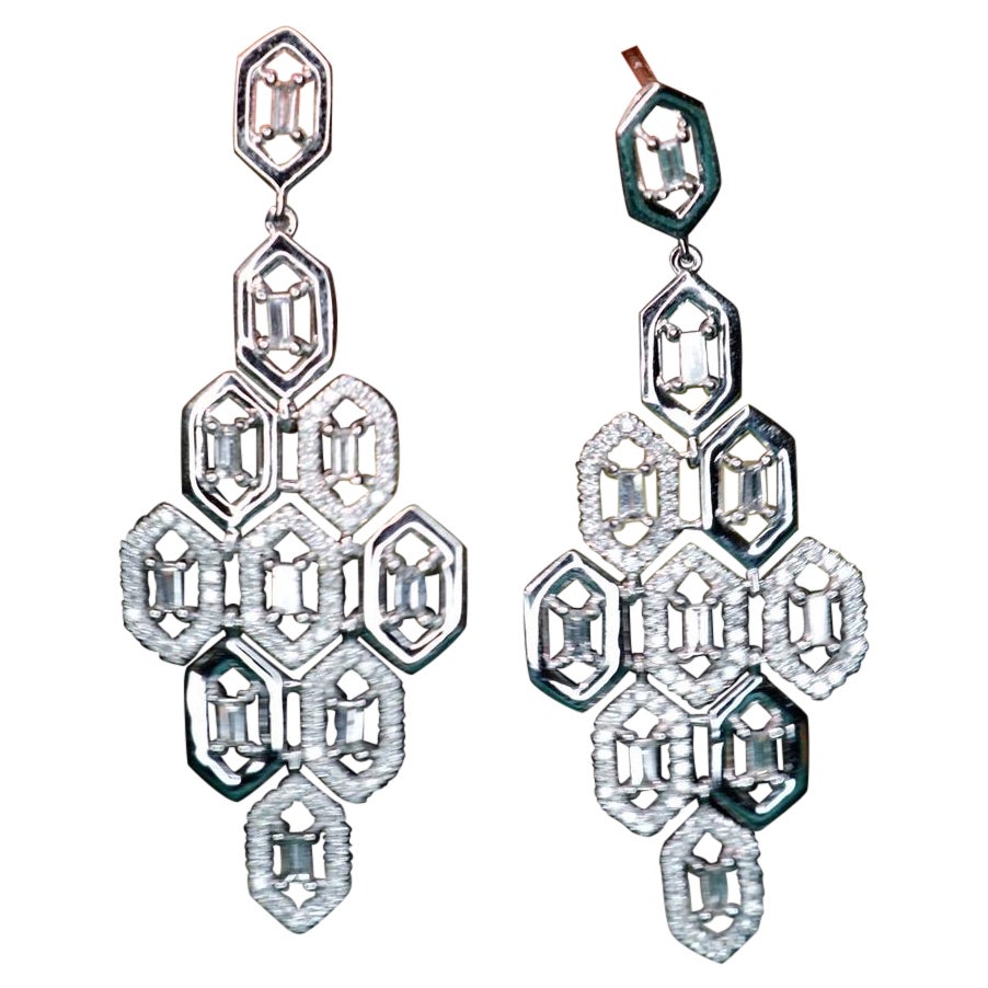 18k White Gold Inlaid with Diamonds Women's Earrings Diamonds 0.60ct / Pair