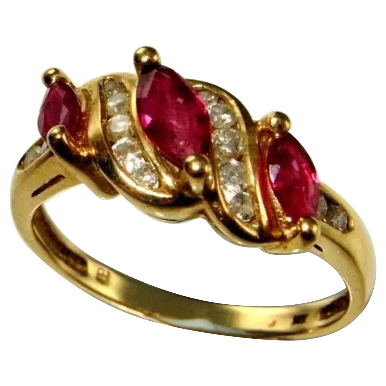 Ruby Round Diamond Engraved Filigree Two Color Gold Fashion Bridal Band