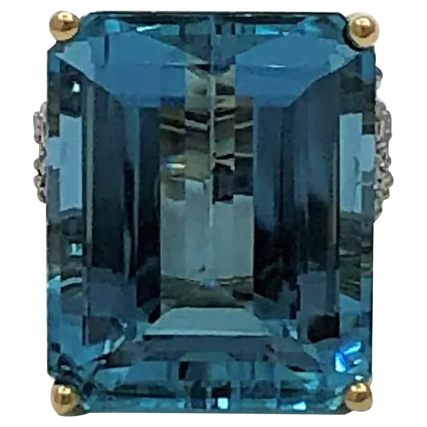 En vente :  Bague de fiançailles cocktail en diamants et aigue-marine taille émeraude naturelle de 3,99 carats