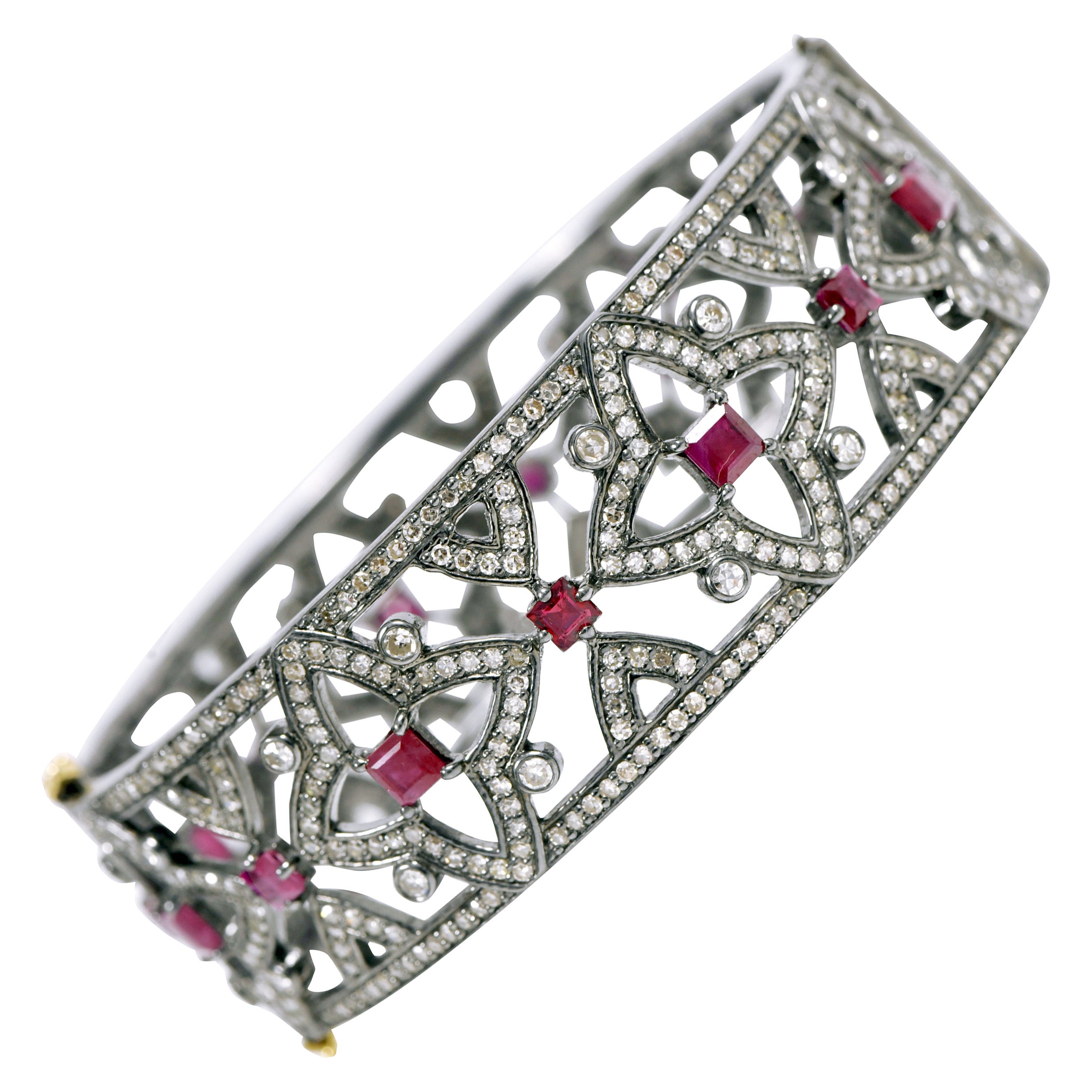 Diamond and Ruby 10.60 Carats Bangle in Victorian Style For Sale
