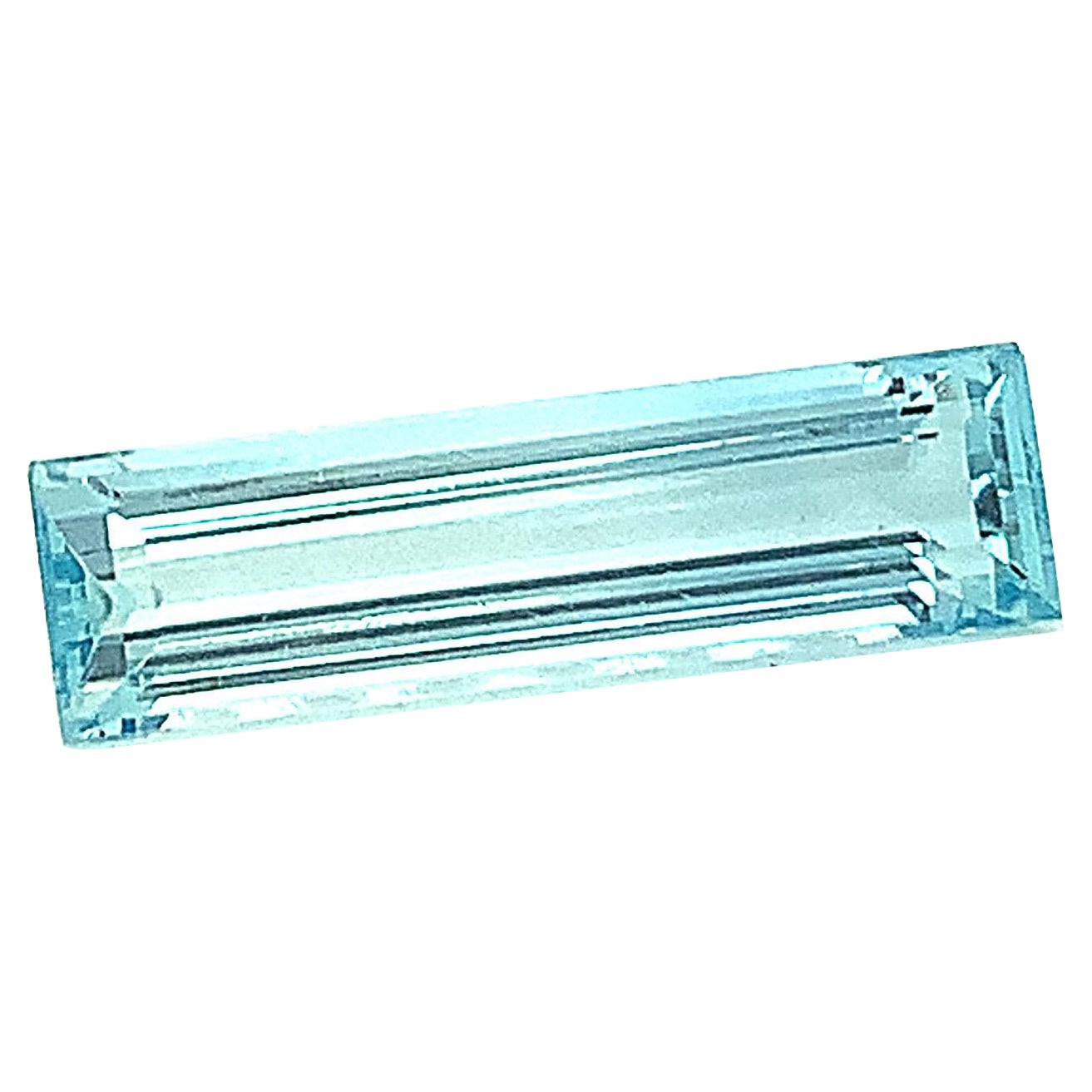 Natural Blue Aquamarine 8.55 Carat unset Elongated Emerald Cut Gemstone 