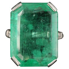 11 Carat Natural Emerald Diamond Engagement Ring Set in 18K Gold, Cocktail Ring