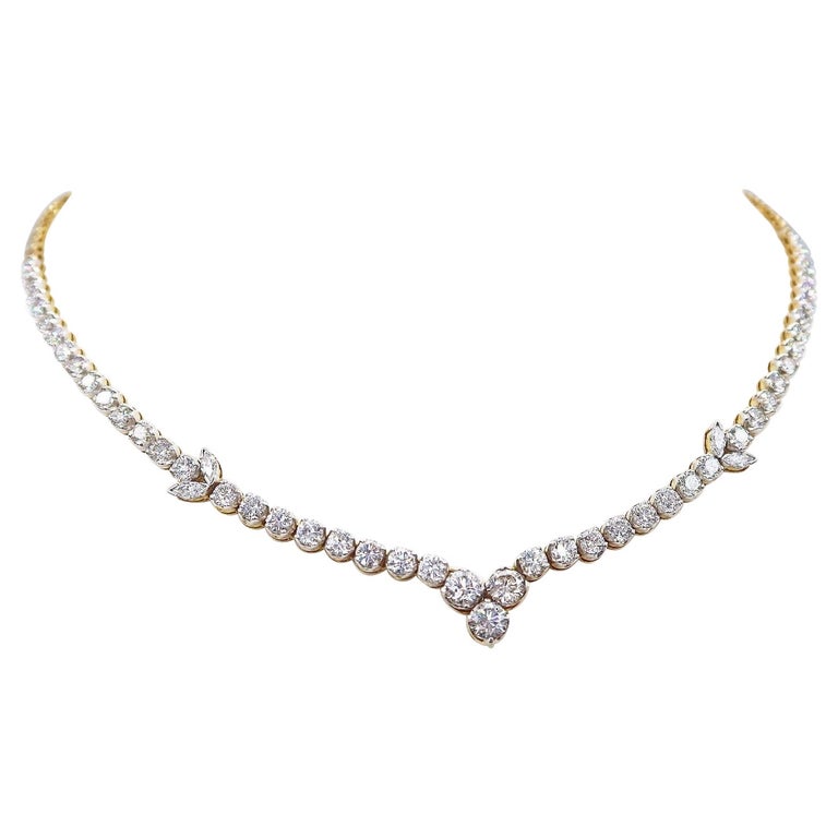 Graduated Diamond V Shaped Necklace with Marquise Diamond Detail in 22K Gold For Sale