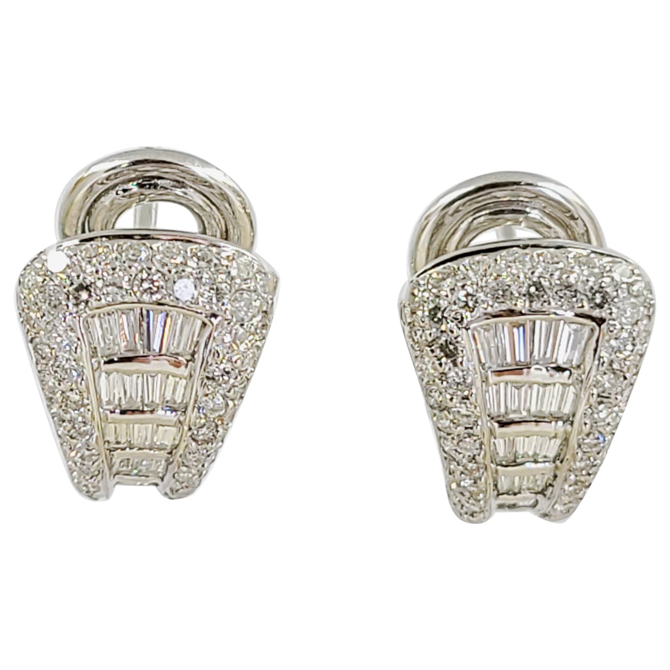 Golden Twist Baguette Huggie Earrings