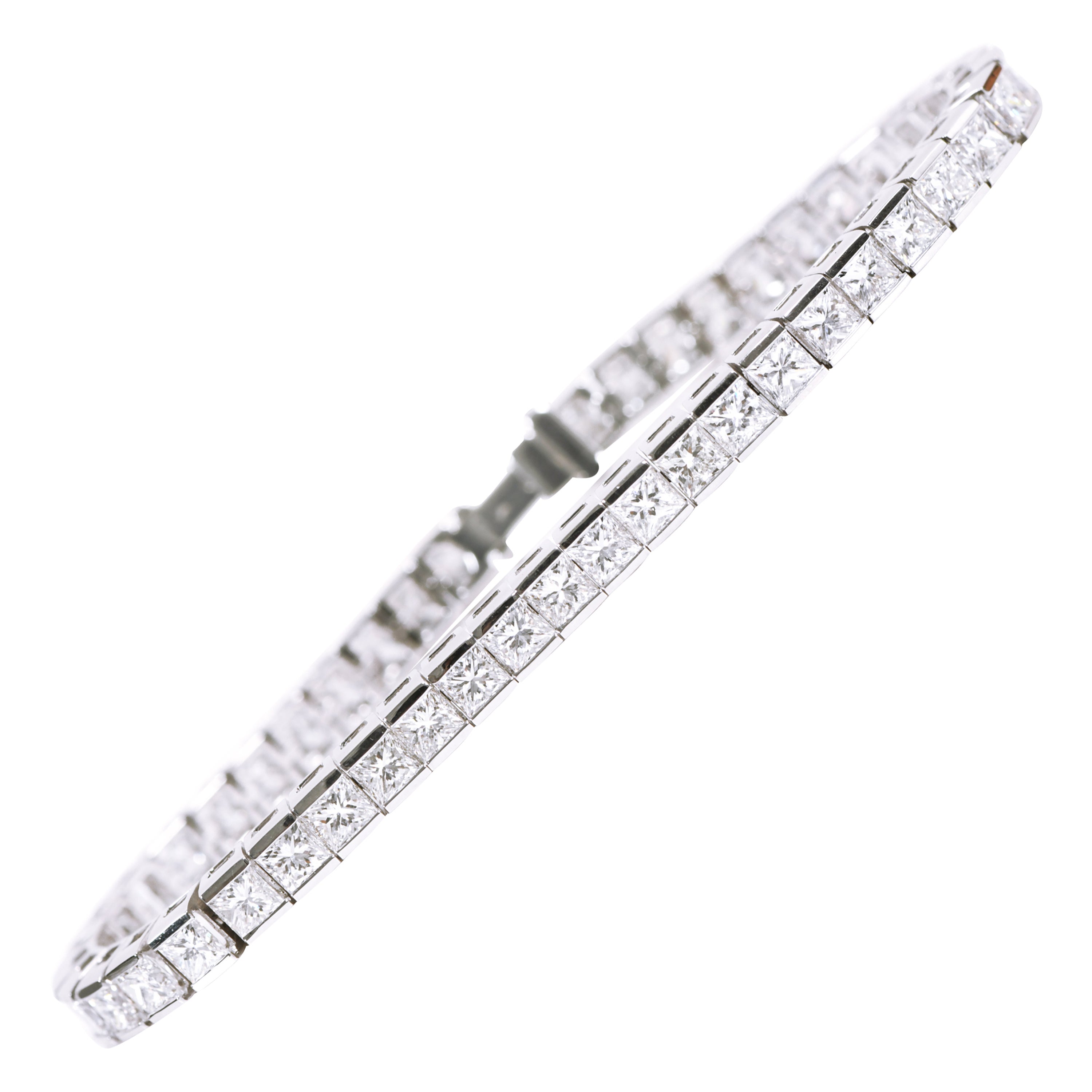 18 Karat White Gold 14.75 Carat Diamond Princess-Cut Tennis Bracelet For Sale