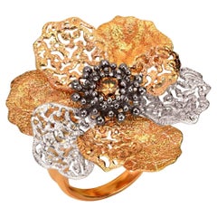 Alex Soldier Bague fleur de vie et d'espoir texturée en or 18 carats avec diamants