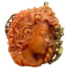 Sciacca Coral Brooch / Pendant, Hand Carved and 18 Kt Gold