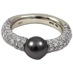 Stunning Mikimoto Tahitian Pearl Diamond Gold Ring