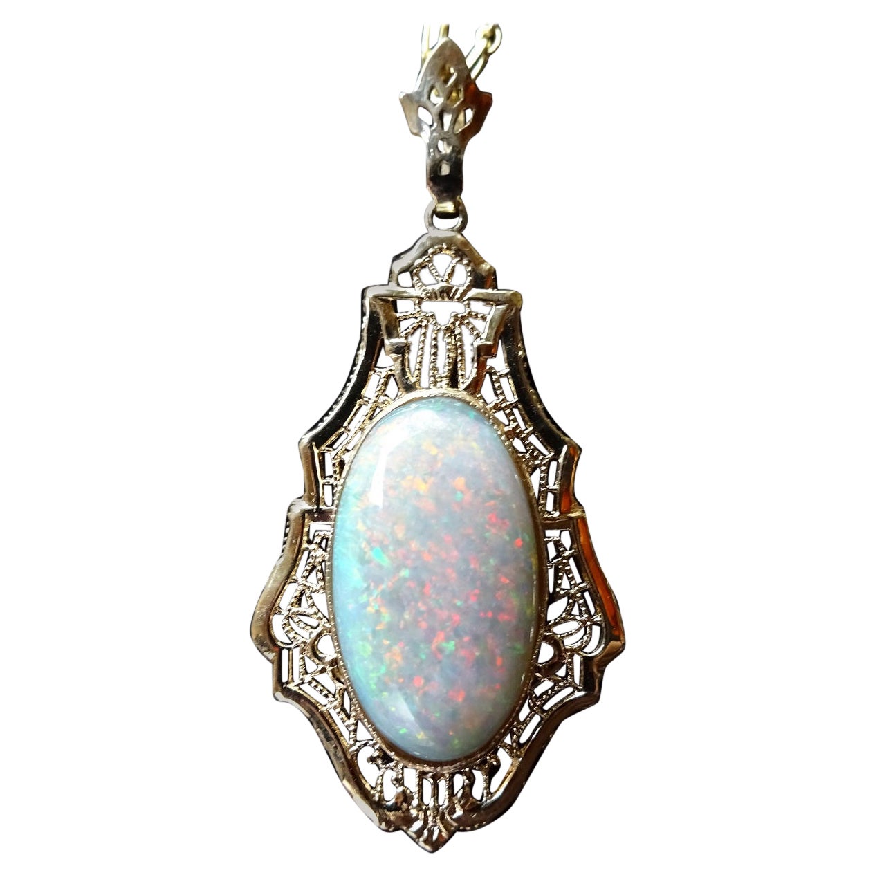 Art Deco 10K 4.73ct Opal Filigree Pendant Necklace For Sale