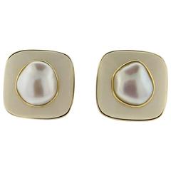 Trianon Pearl Gold Earrings