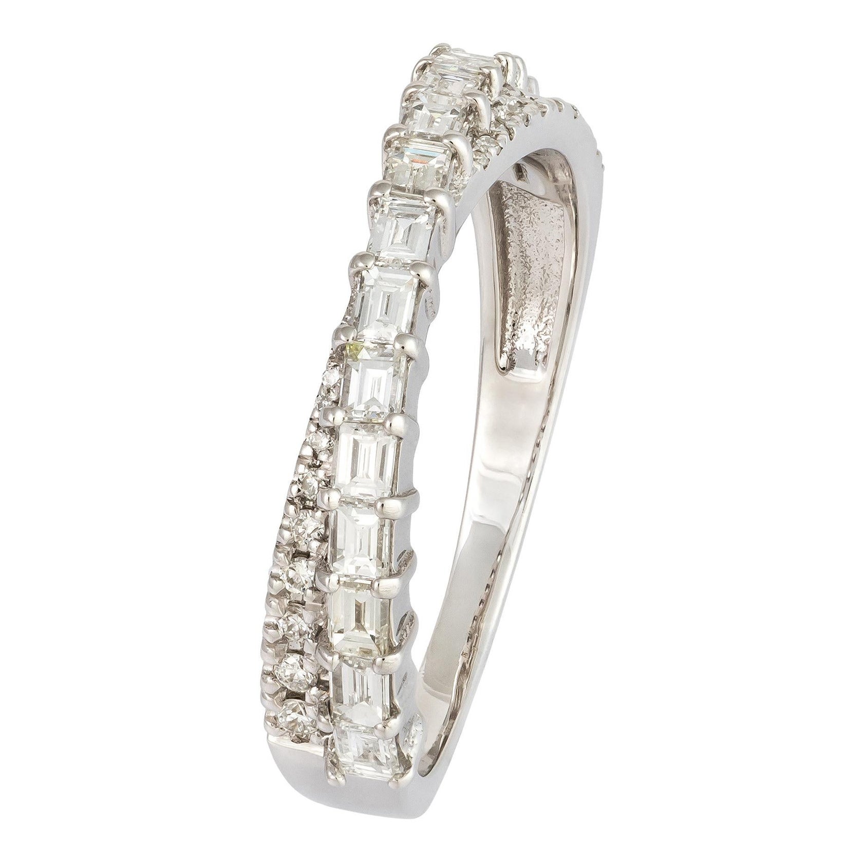 Classique  Bague pour elle en or blanc 18K et diamants blancs