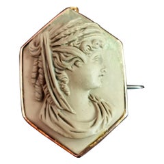 Antique Victorian Lava Cameo brooch, 9k yellow gold 