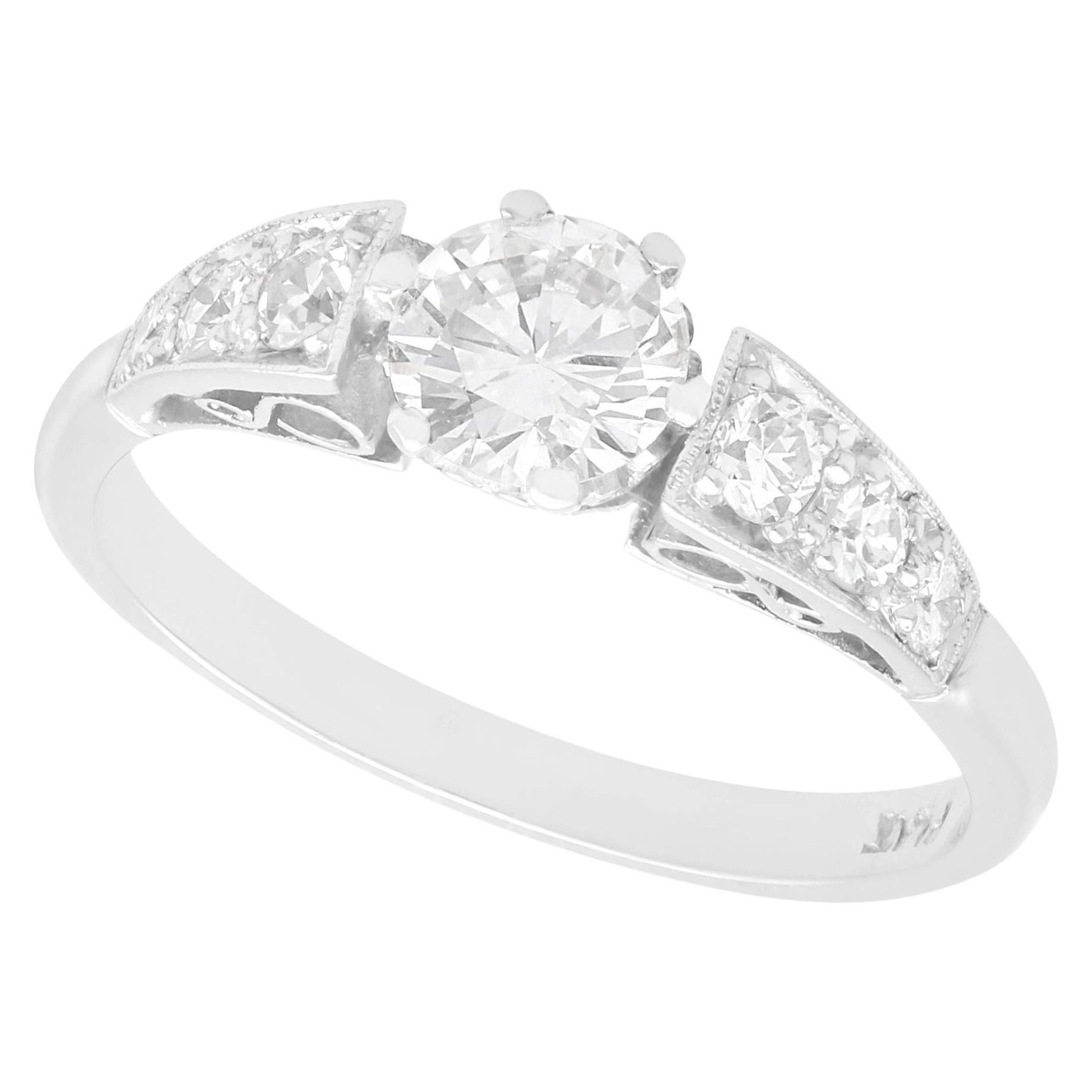 Anillo solitario vintage de diamantes y platino de 1.07 quilates