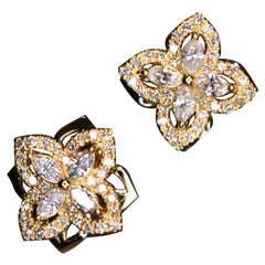 Spinning and Rotating 18k Gold Inlaid Diamond Stud Earring 0.86 Ct