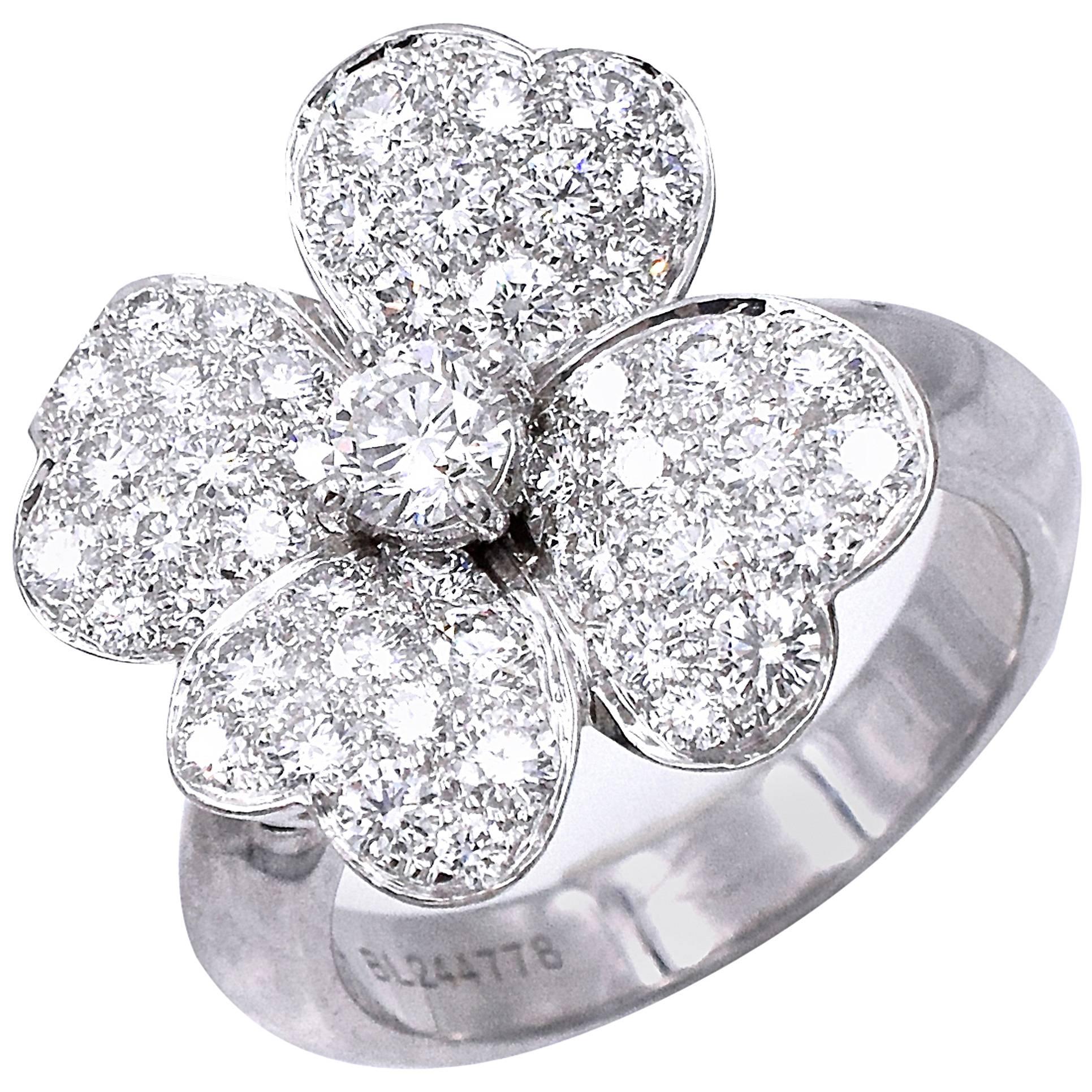 Van Cleef 
Arpels "Cosmos" Diamond Gold Ring