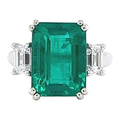 Vintage French GIA 5.56 Carat Colombian Emerald Diamond 18 Karat White Gold Ring