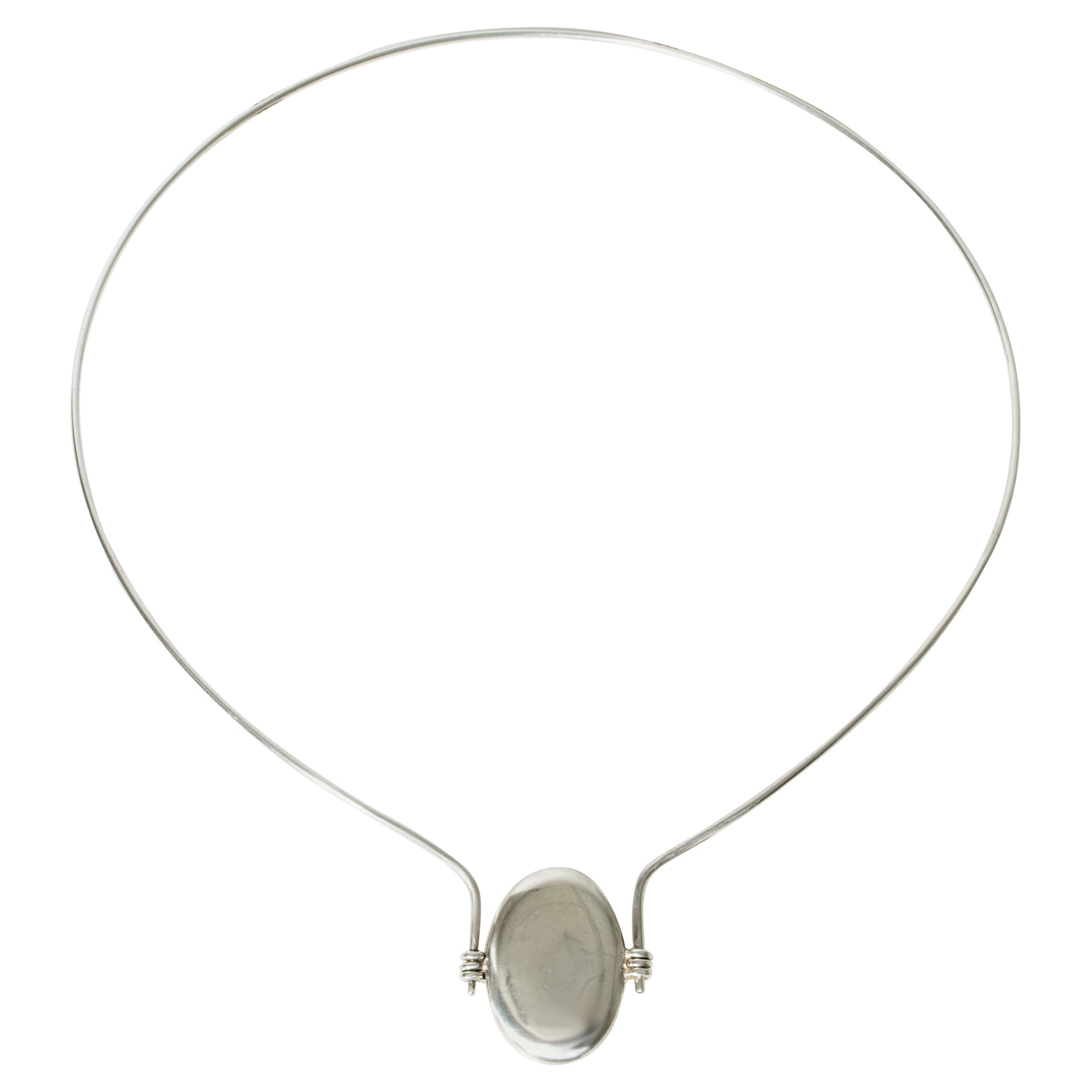 Silver Neckring with Locket by Pekka Piekäinen, Finland, 1976 For Sale