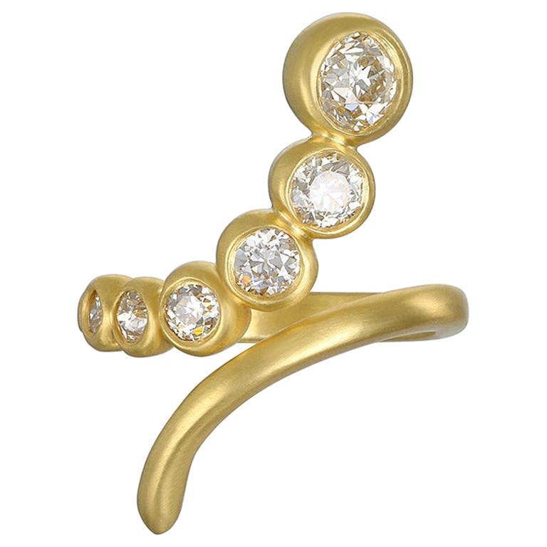 Faye Kim 18 Karat Gold Diamant Comet Ring im Angebot