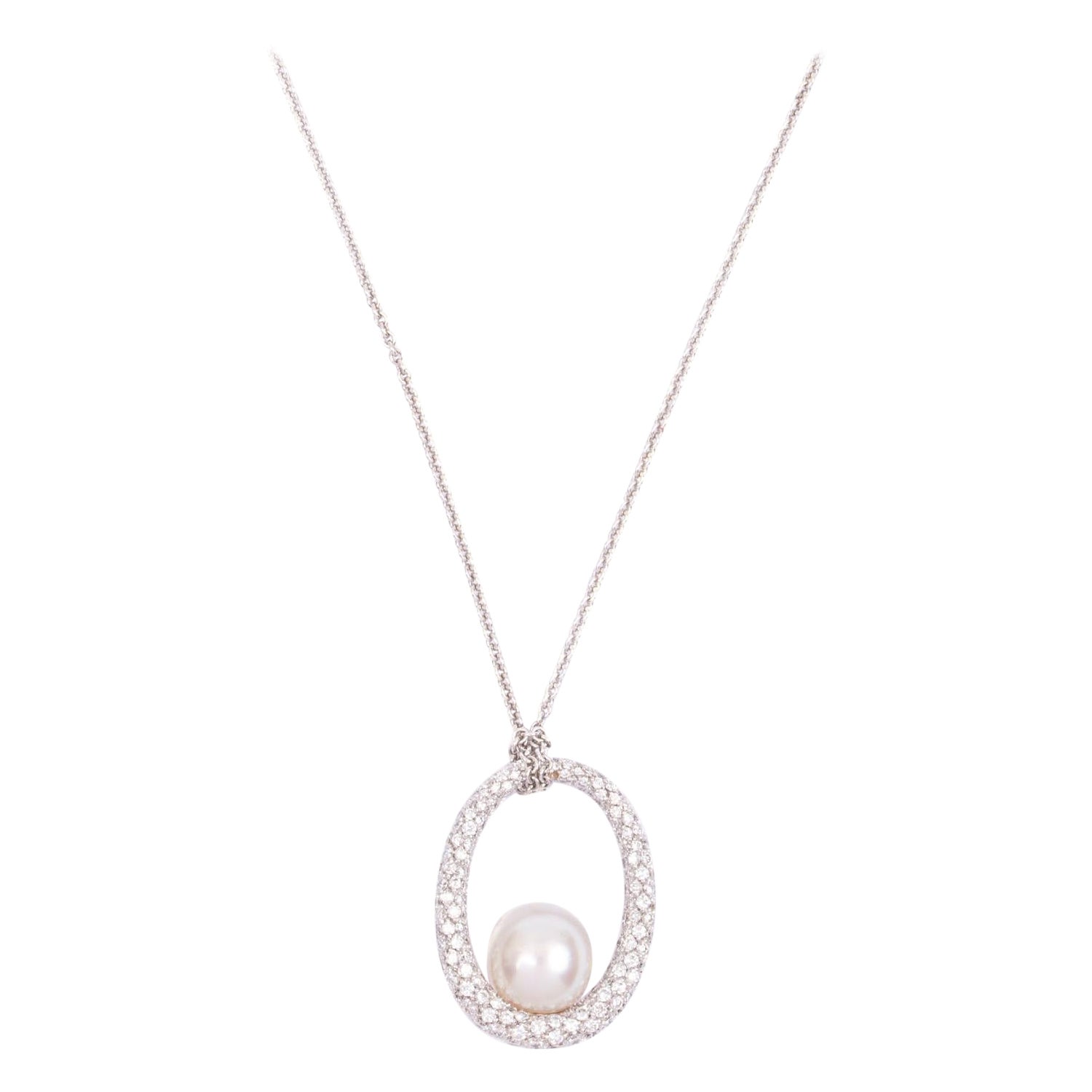 18 Karat White Gold Japanese Pearls and Diamonds Necklace For Sale