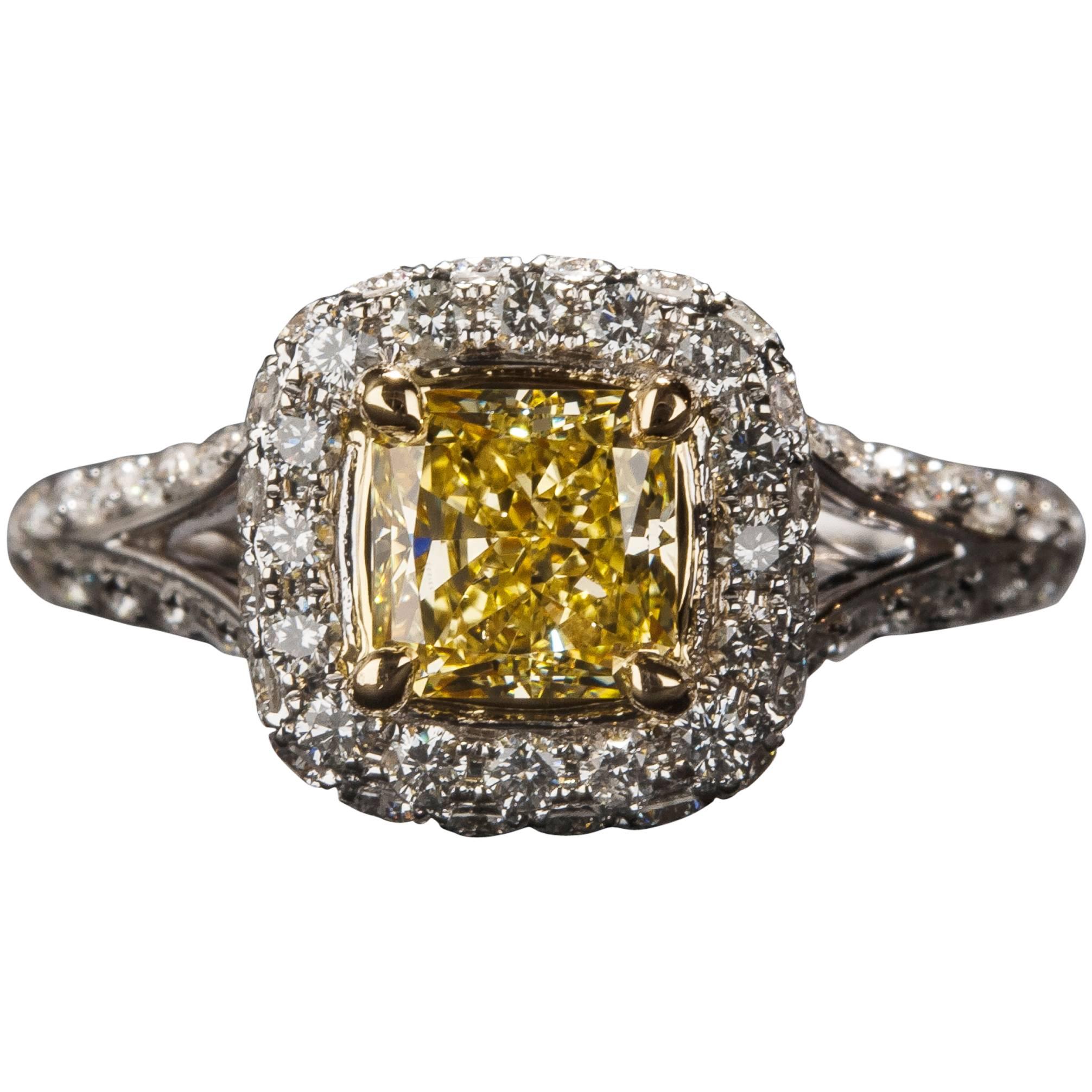 1.00ct Yellow Diamond Ring  For Sale