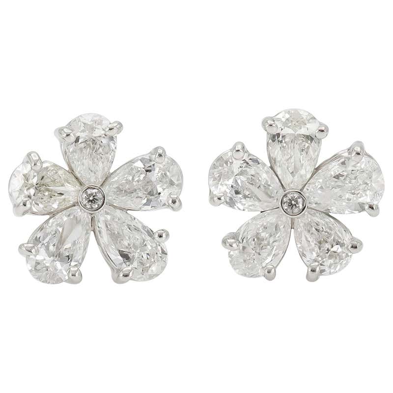 Harry Winston 8.40 Carat Diamond Stud Earrings For Sale at 1stDibs