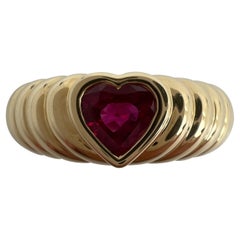 Fine Tiffany & Co. Vivid Blood Red Ruby Heart Cut 18k Yellow Gold Band Ring