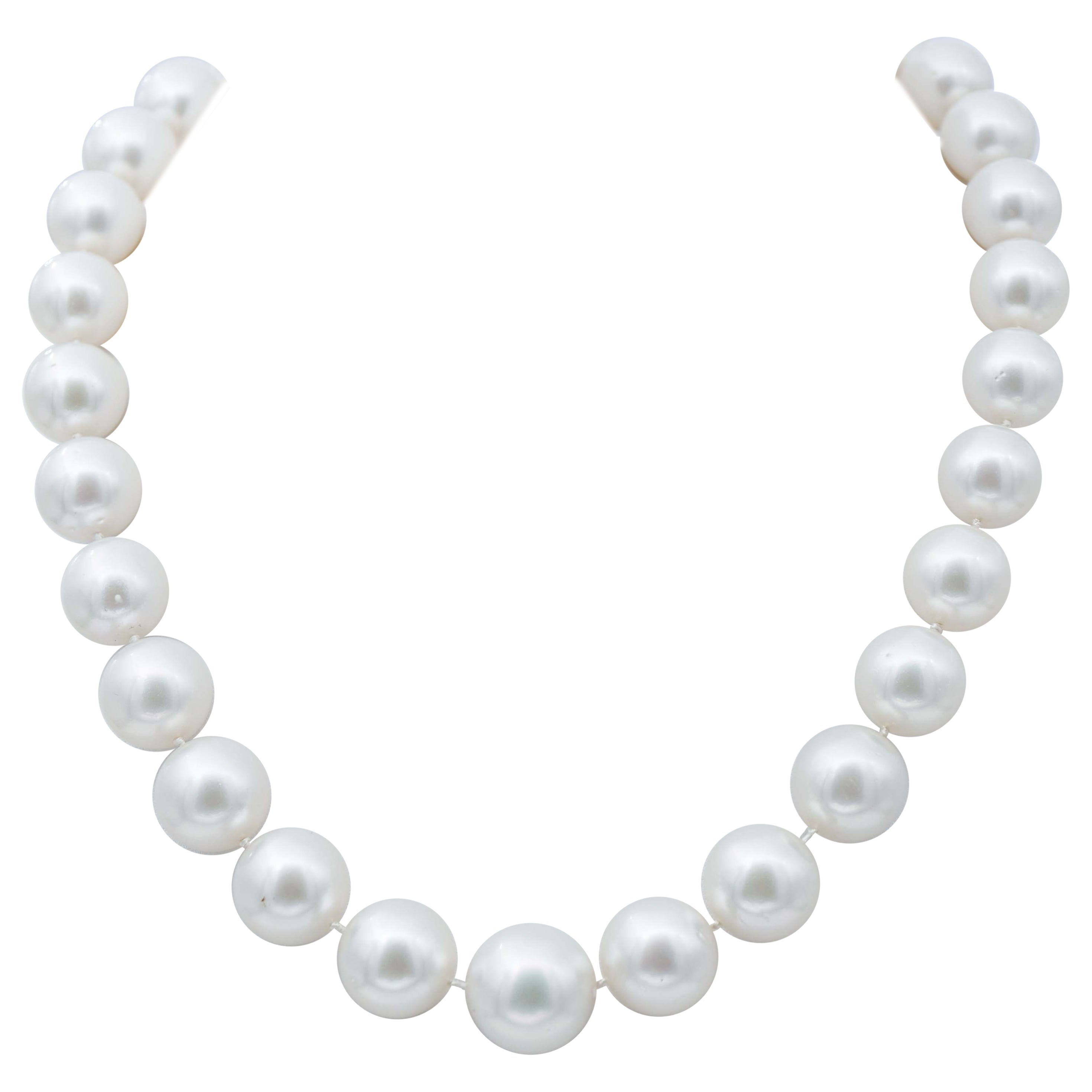 South-Sea Pearls, Diamonds, 18 Karat Yellow Gold Beaded Necklace
