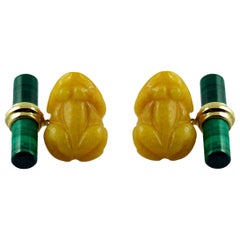18 Karat Yellow Gold Frog Cufflinks in Yellow Jade and Malachite