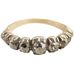 Bague ancienne géorgienne en or argentée avec neuf pierres et 1/2 anneau en diamant