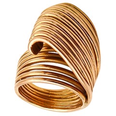 Art Deco 1940 Retro Sculptural Wired Ring in Solid 18Kt Yellow Gold