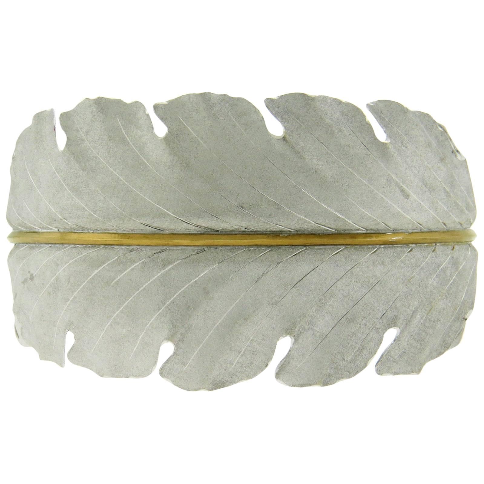  Buccellati Impressive Sterling Silver Gold Wide Leaf Motif Cuff Bracelet For Sale