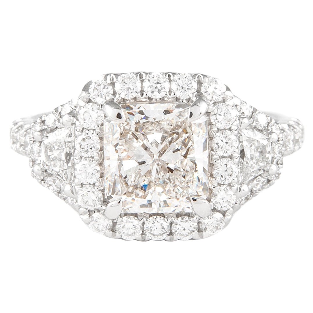Alexander GIA Certificado 2.00ct Diamante talla radiante Anillo de tres piedras 18k
