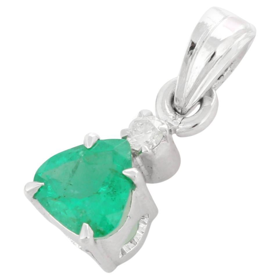 Minimal Emerald Pendant with Diamond in 18K White Gold For Sale
