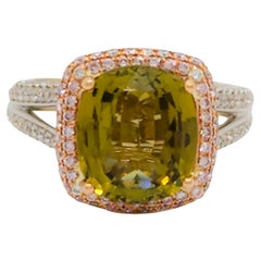 Anello con alessandrite a cuscino, diamante bianco e diamante rosa con cambio di colore GIA