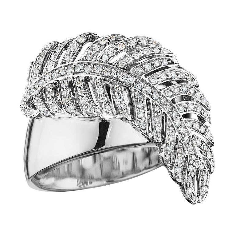 18 Karat Apus White Gold Ring With Vs-Gh Diamonds