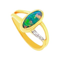 Anello Opale Boulder australiano naturale non trattato da 1,36 carati in oro giallo 18 carati