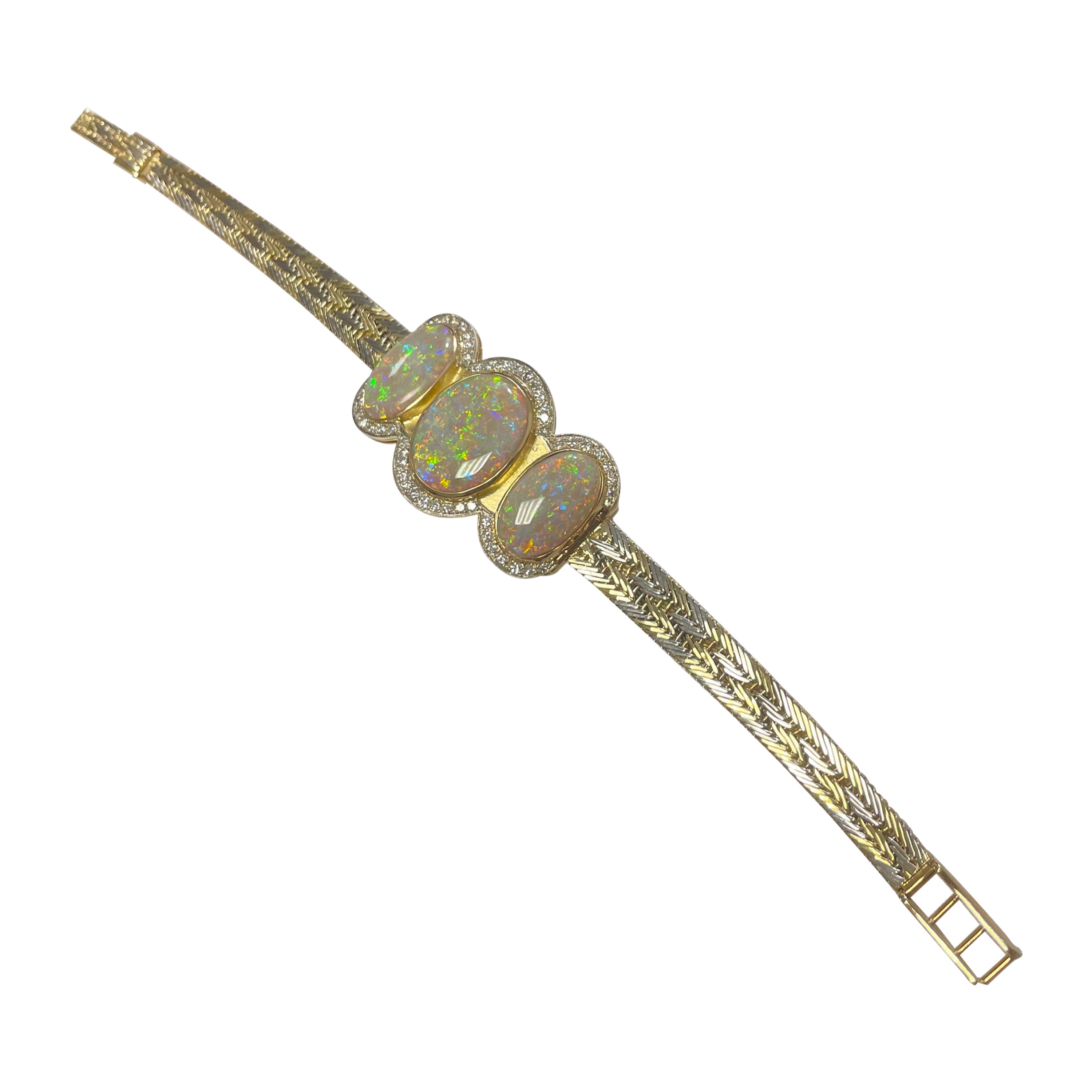 Lady's Opal and Diamonds Bracelet in 14k Yellow Gold For Sale