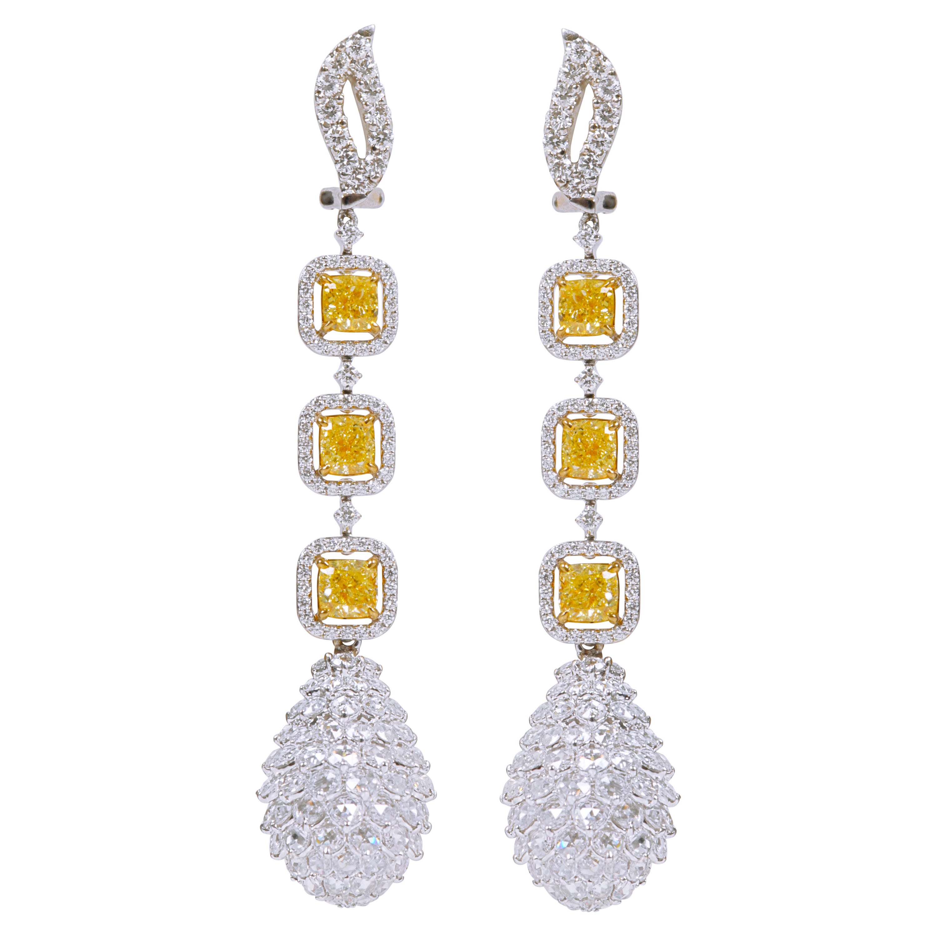 18 Karat Gold 15.72 Carat Yellow and White Diamond Pineapple Drop Earrings