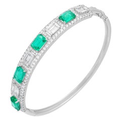 Nigaam 4.42 Cts Emerald and 2.94 Cts. Diamond Bangle in 18K White Gold