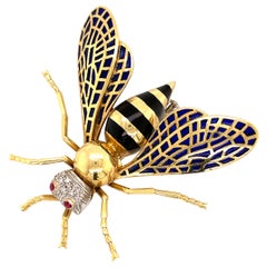 Vintage 18 Karat Yellow Gold Bumble Bee Glass Enamel Diamond Brooch