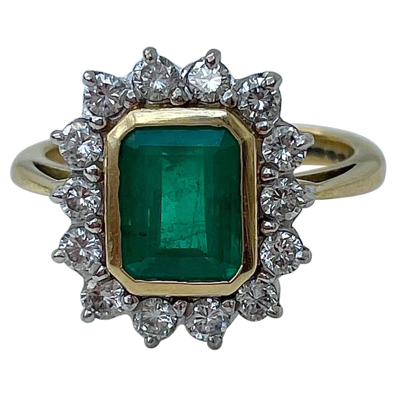 Vintage Emerald and Diamond Halo Ring, 18ct Yellow Gold For Sale