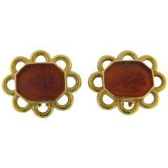 Elizabeth Locke Gold Venetian Glass Intaglio Earrings 1