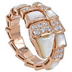 Bague vipère en nacre et diamants Bulgari