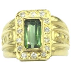 Gorgeous Green Tourmaline Diamond Gold Classic Design Ring