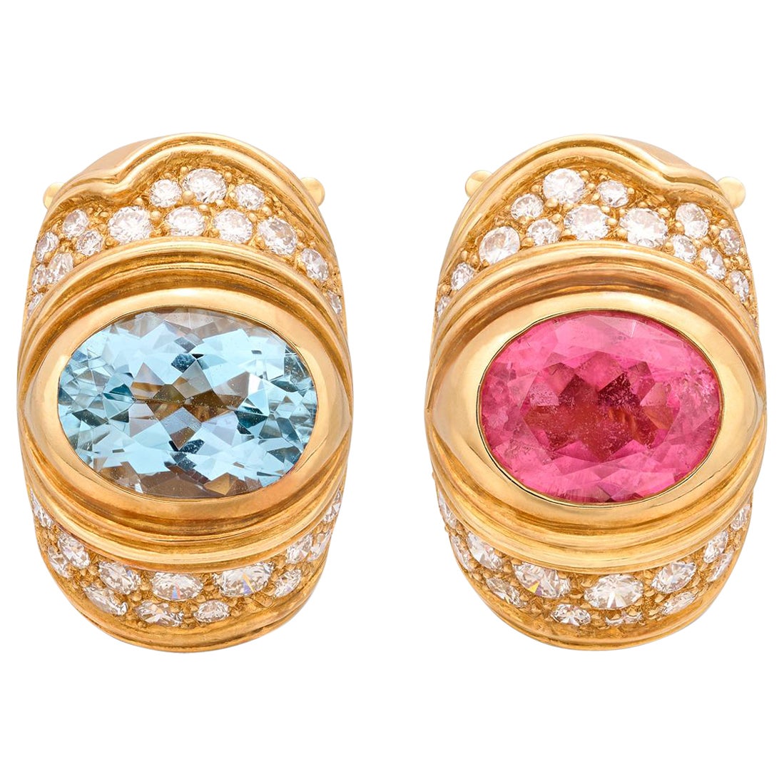 Marina B. Boucles d'oreilles exceptionnelles en diamants et pierres de couleur