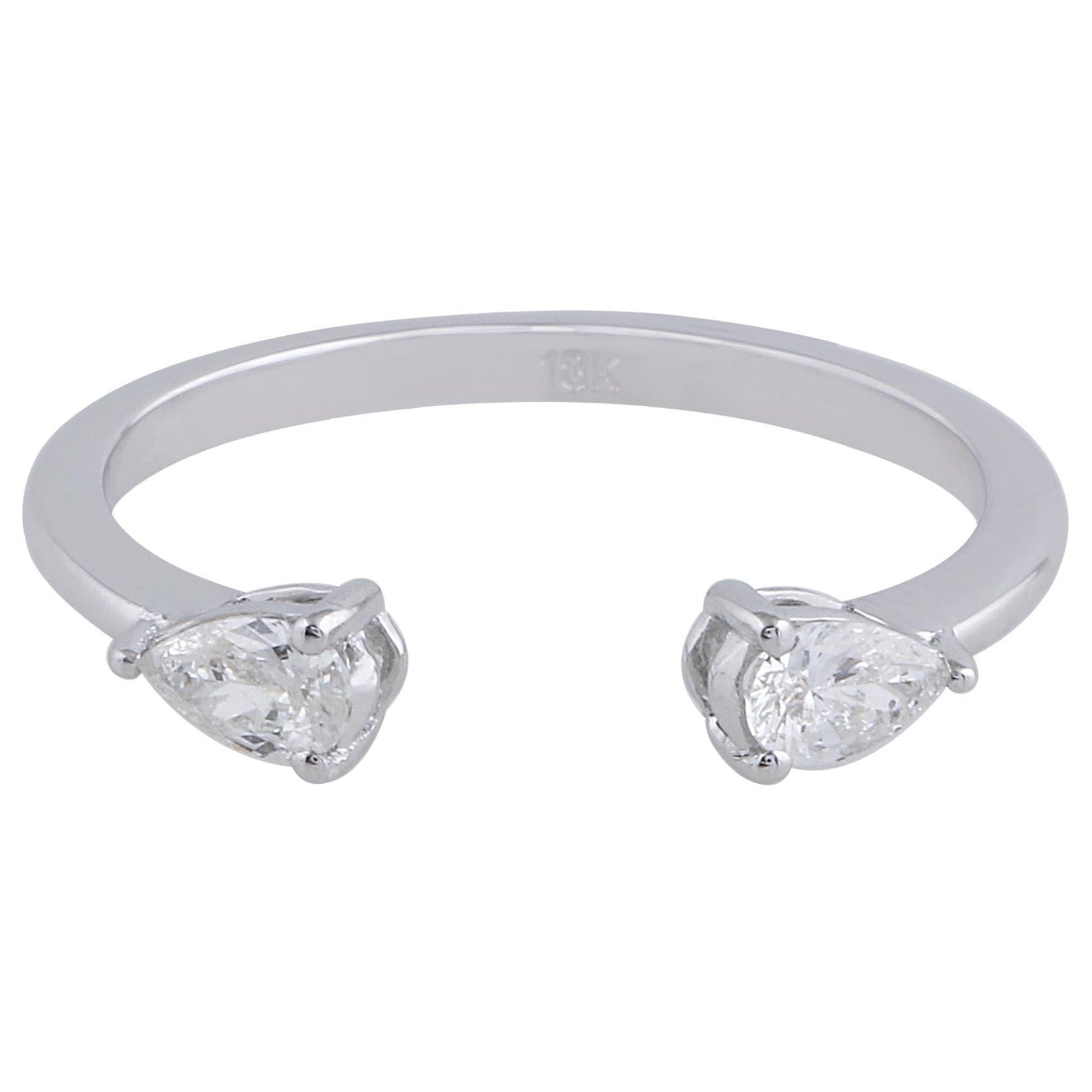 Bague manchette de haute joaillerie en or blanc 18 carats avec diamant poire de couleur SI pureté