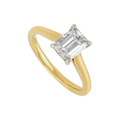 Bague de fiançailles solitaire en or jaune avec diamant taille émeraude de 1,31 carat certifié GIA