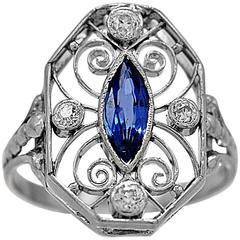 Antique Art Nouveau .45 Carat Natural Sapphire Diamond Platinum Fashion Ring